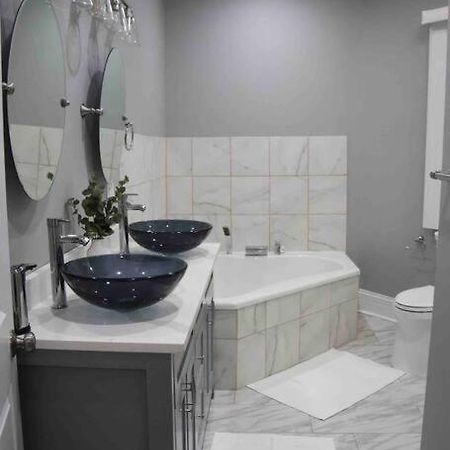 Upscale Apartment Westside Of Chicago Dış mekan fotoğraf