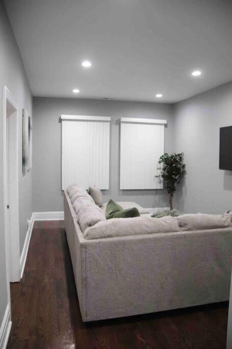 Upscale Apartment Westside Of Chicago Dış mekan fotoğraf